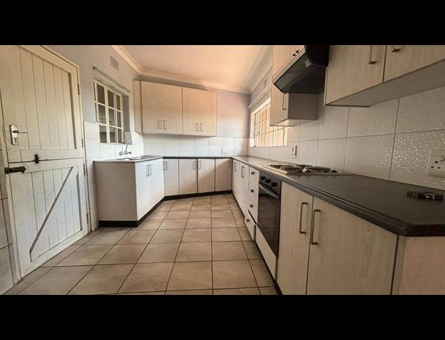 3 BEDROOM PROPERTY TO RENT IN MONDEOR